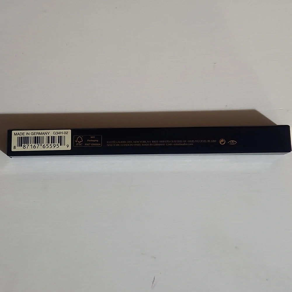 ESTEE LAUDER Bordeaux/Ivory Smoke And Brighten Kajal Eyeliner Duo